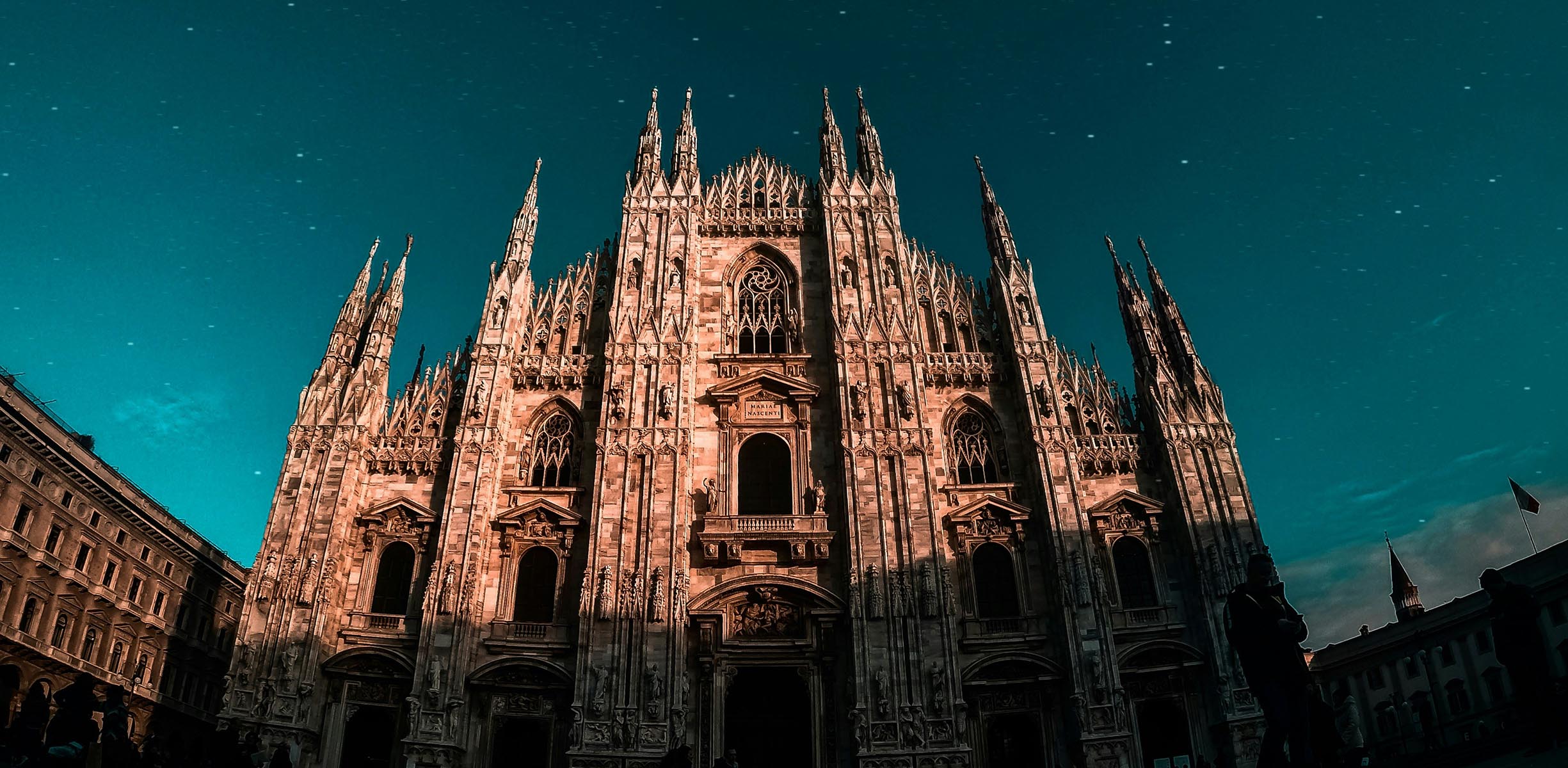 Duomo di Milano visto dal basso